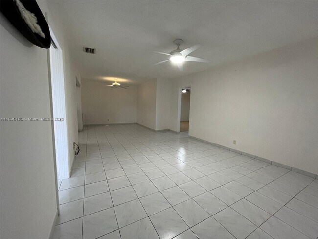 Foto del edificio - 12821 SW 43rd Dr