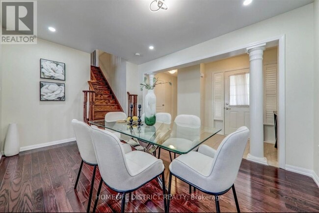 Building Photo - 51 Seascape Crescent