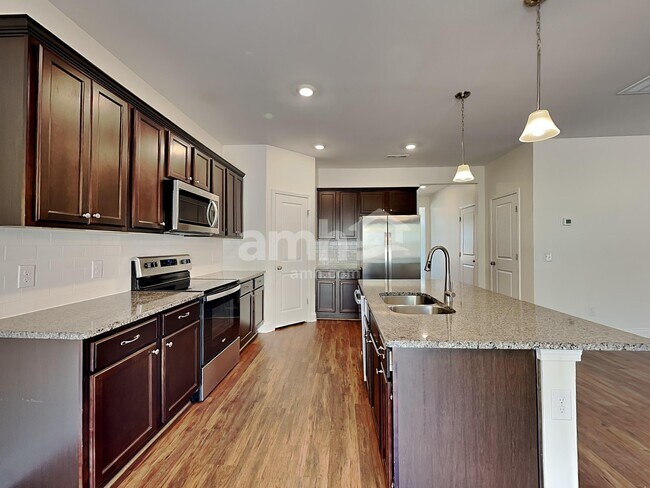 Foto del edificio - 5969 Hagar Vly Dr