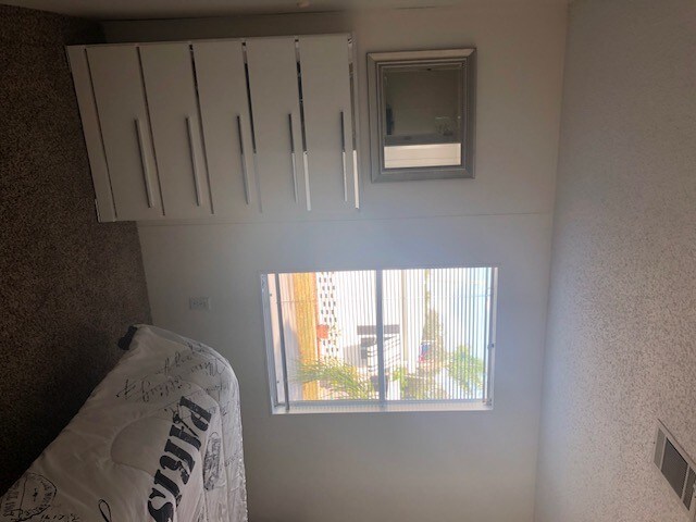 Building Photo - 10711 Burrito Dr