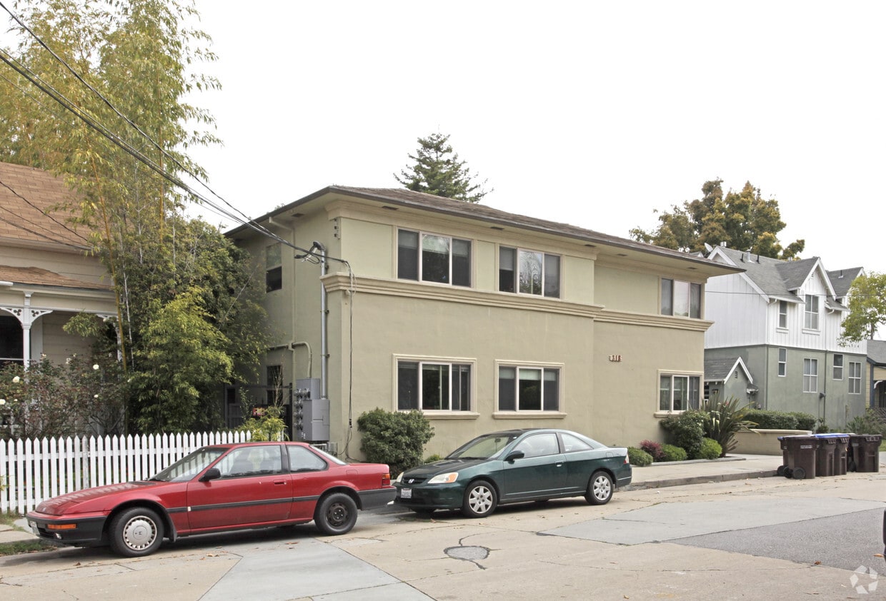 Building Photo - 318 Spruce St