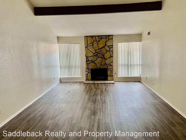 Foto del edificio - 4 br, 2 bath House - 2076 W. Ontario Ave