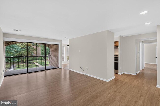 Foto del edificio - 11232 Chestnut Grove Square