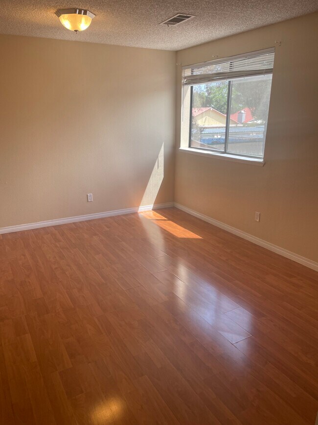 Master Bedroom - 44556 15th St E