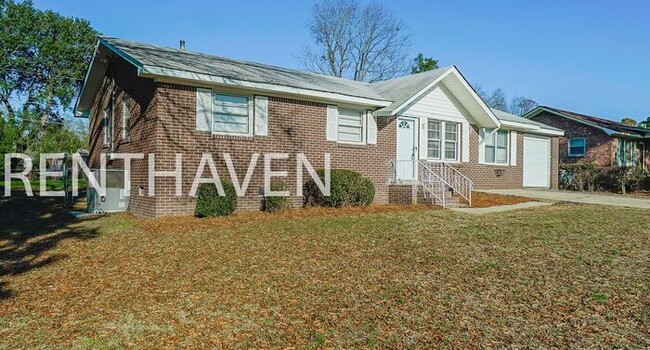 Building Photo - 7543 Burdell Dr