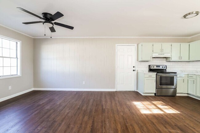 Foto del edificio - 638 S Elm St