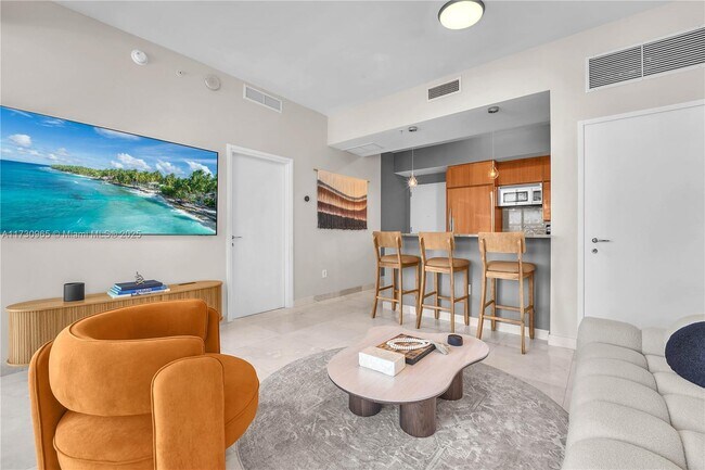 Foto del edificio - 50 South Pointe Dr