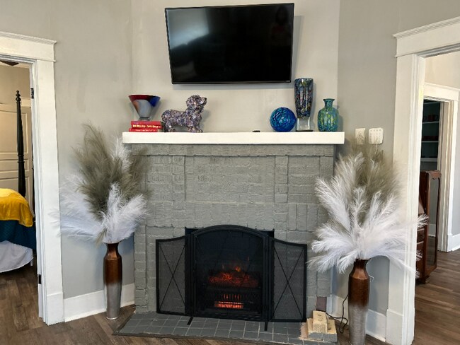 Building Photo - 1323 Franklin St