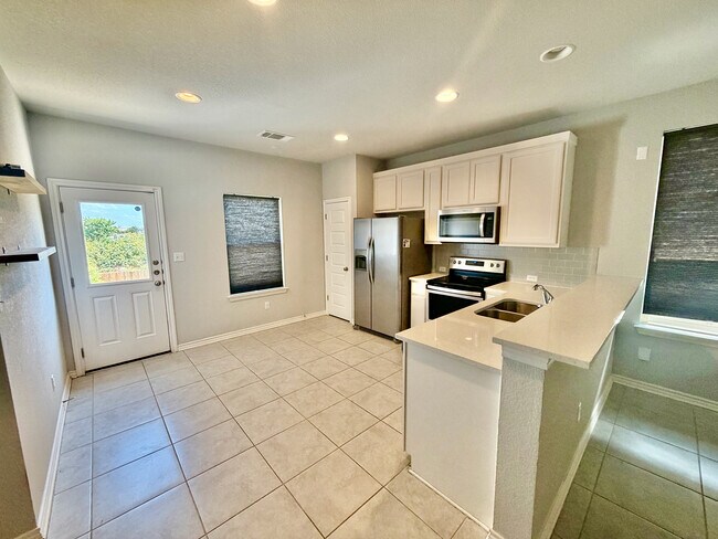 Building Photo - 312 Ancellotta Wy
