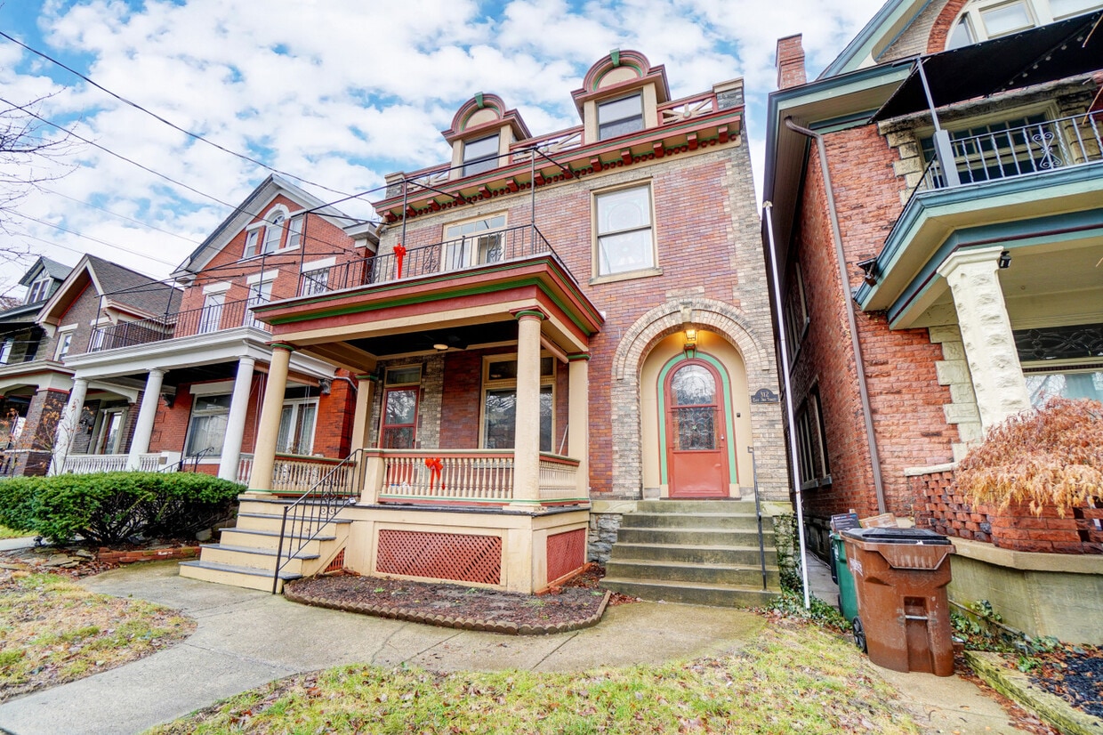 312 E 3rd St Unit 1, Newport, KY 41071 Apartments in Newport, KY