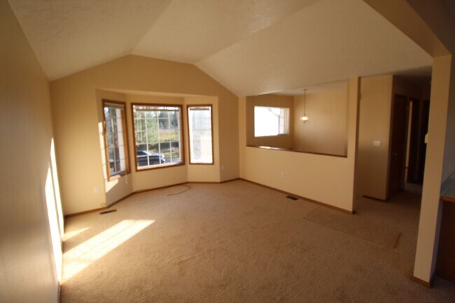 Foto del edificio - 4209 E 1st St