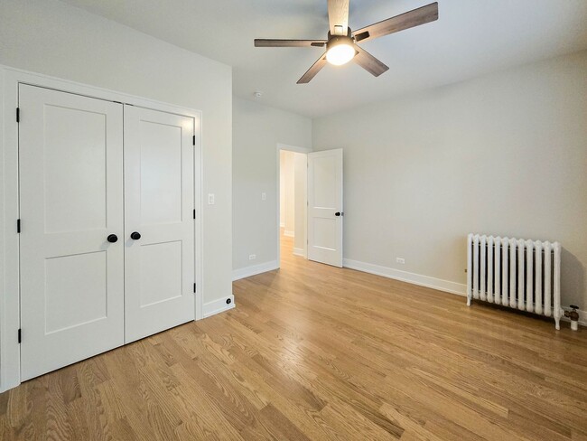 Building Photo - 2257 W Argyle St