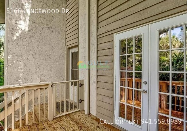 Building Photo - 5166 Lancewood Dr
