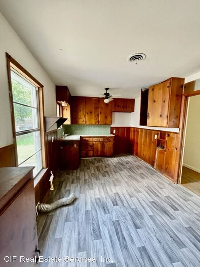 Foto del edificio - 4 br, 1.5 bath House - 1512 Bryan Ave