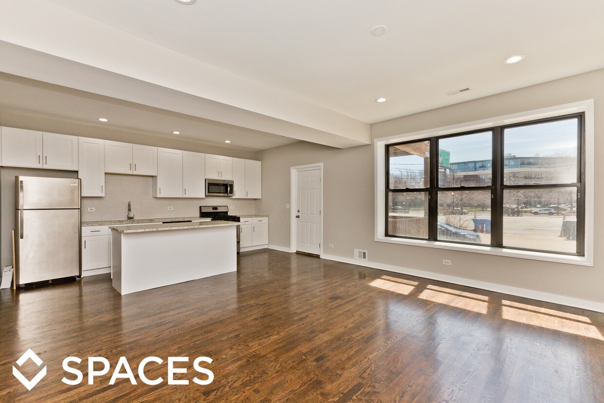 Foto principal - 1619 W Warren Blvd