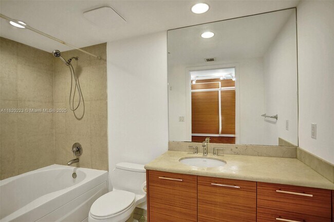 Foto del edificio - 50 Biscayne Blvd