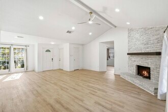 Building Photo - 11011 Almond Grove