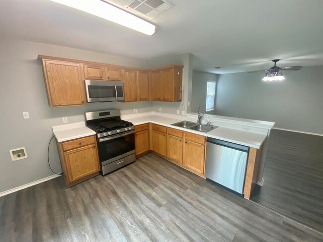 Building Photo - 17212 Hamilton Point Cir