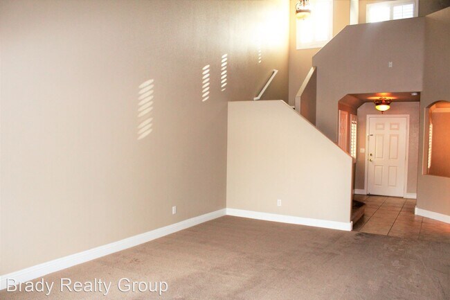 Building Photo - 3 br, 2.5 bath House - 907 Majestic Oak