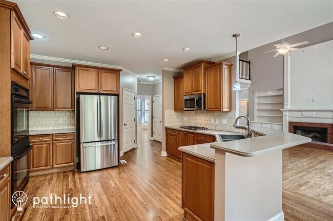 Foto del edificio - 1903 Flat Creek Ct NW