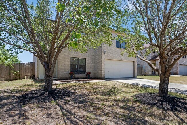 Foto del edificio - 1814 Grassland Dr