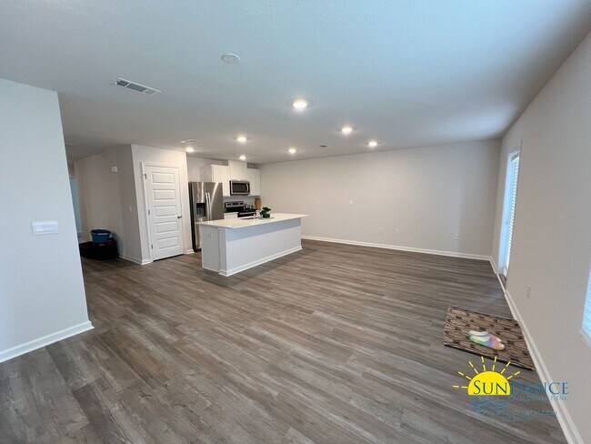 Foto del edificio - Spacious 4-Bedroom Home in Patriot Ridge with Community Perks!