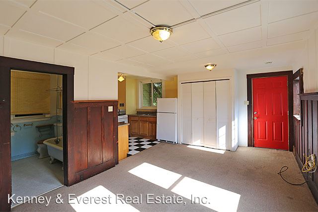 Building Photo - 1366 47th Ave