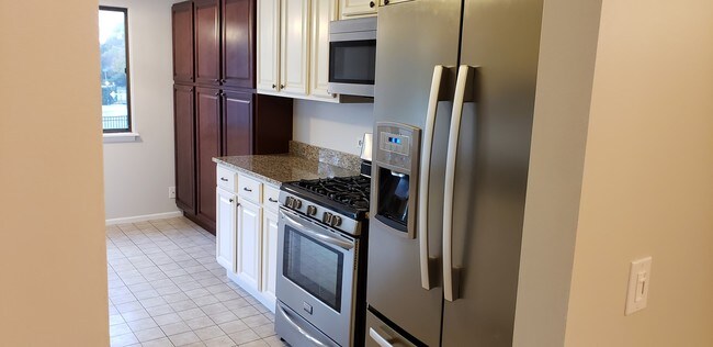 Foto del edificio - 68 Margate Ct