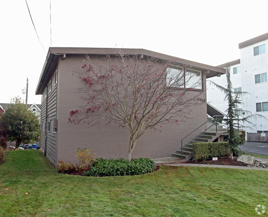 Foto del edificio - 3612 WHITMAN Ave N