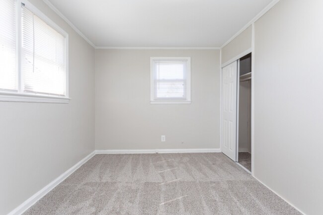 Foto del edificio - 2292 Onslow Dr