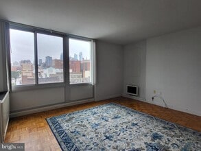 Building Photo - 604-36 S Washington Square