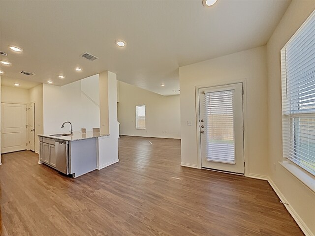 Building Photo - 2721 Deerfield Creek