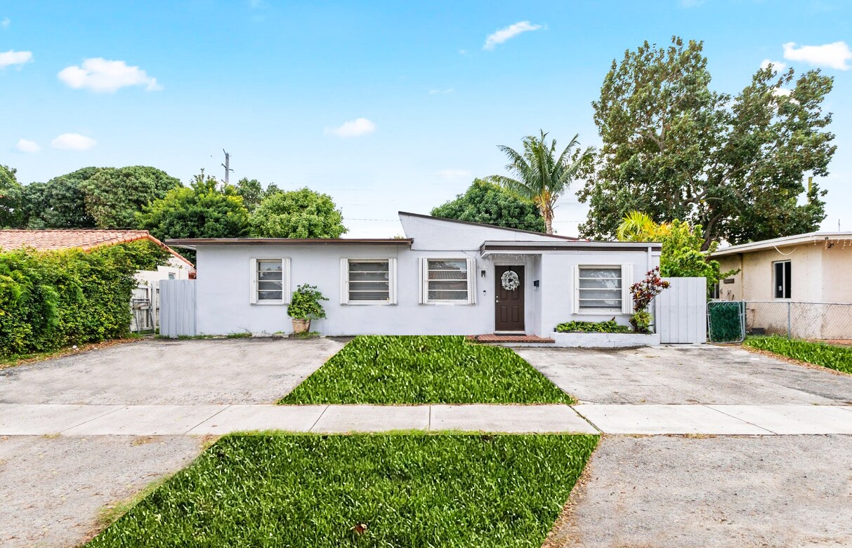 6840 SW 3rd St, Miami, FL 33144 House Rental in Miami, FL
