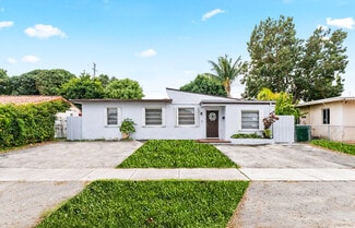Building Photo - 6840 SW 3rd St