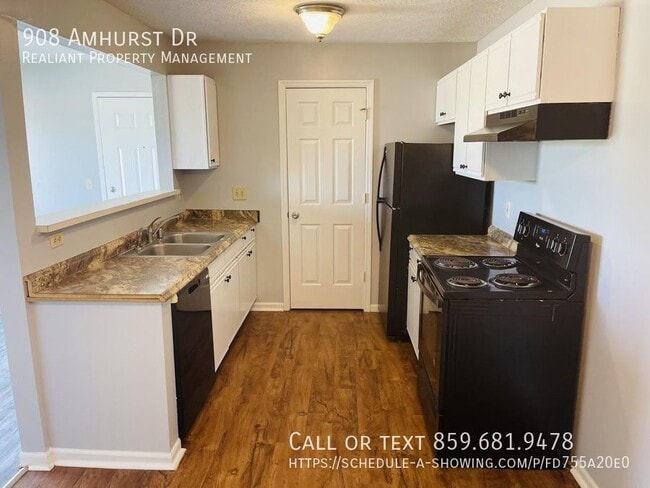 Building Photo - 908 Amhurst Dr