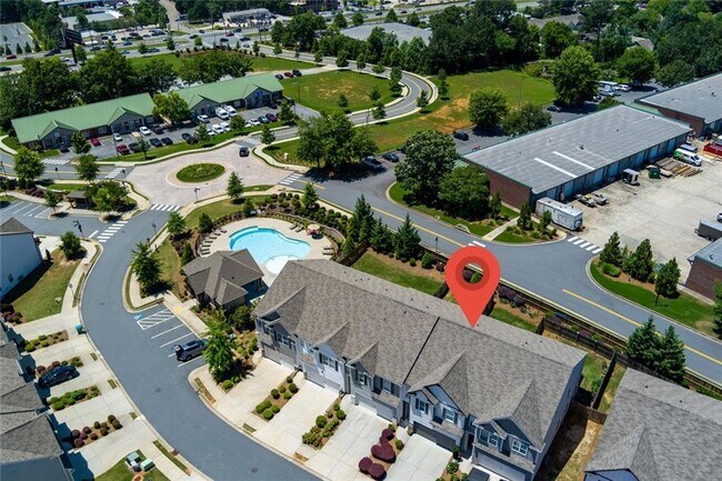 Foto del edificio - 723 Woodstock Grove Dr