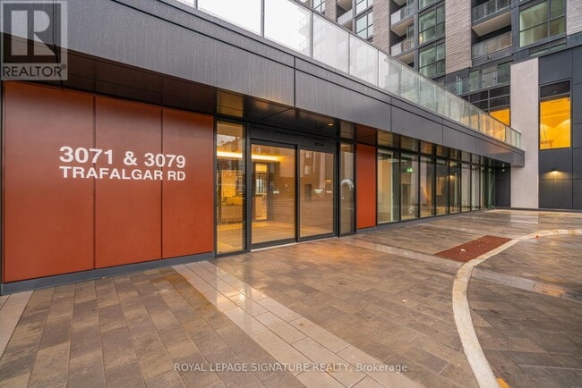 Building Photo - 3071 Trafalgar Rd