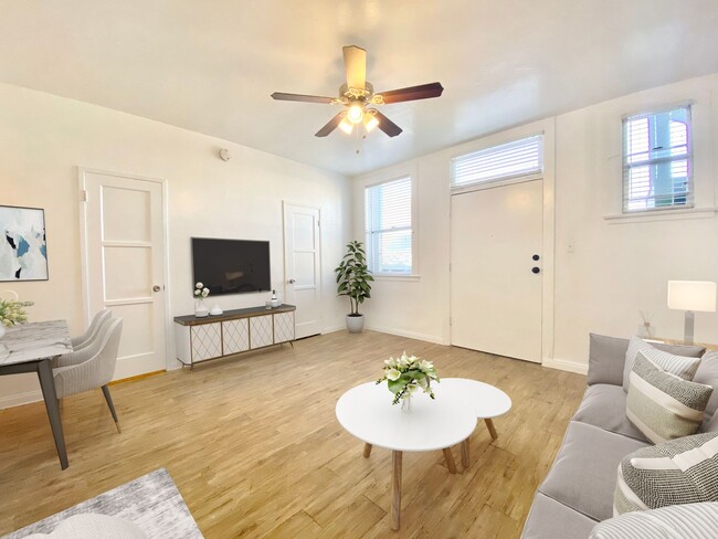 Interior Photo - Gateway Glendale