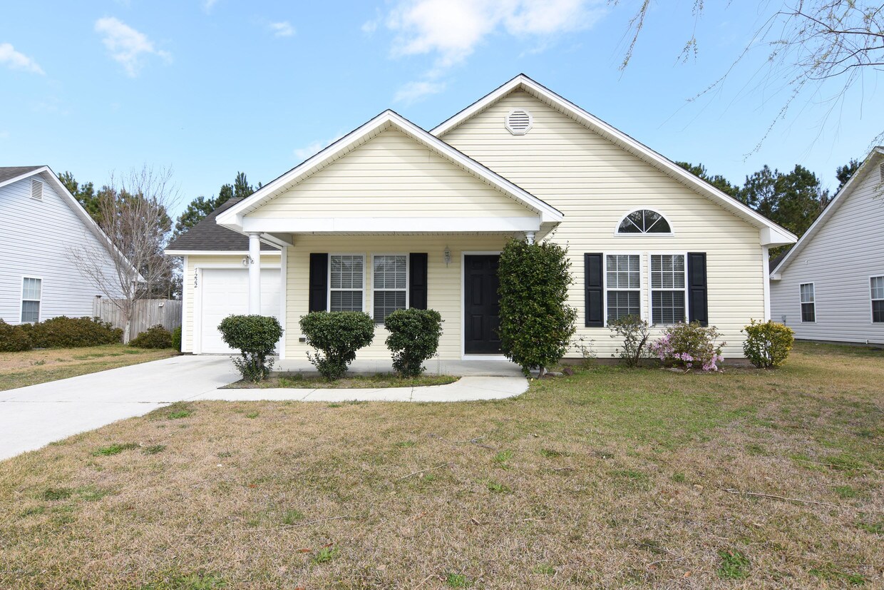 7222 Farrington Farms Dr, Wilmington, NC 28411 House Rental in