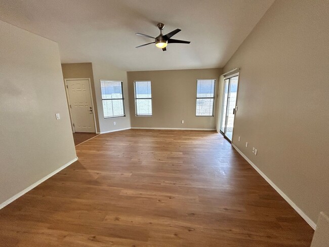 Building Photo - Single Story *NEW* Paint + *NEW* Flooring ...