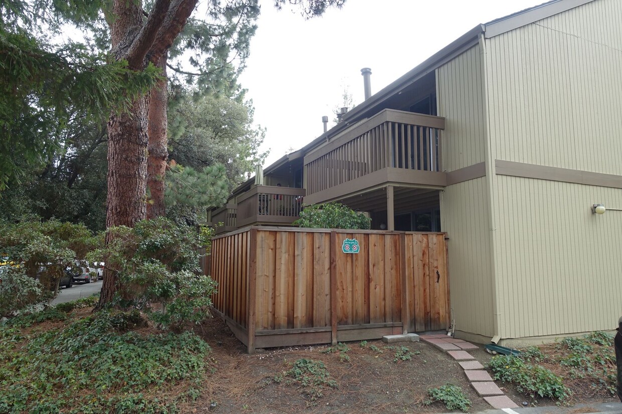 Condo in beautiful Cypress Point. Walk to... - Condo in beautiful Cypress Point.  Walk to...