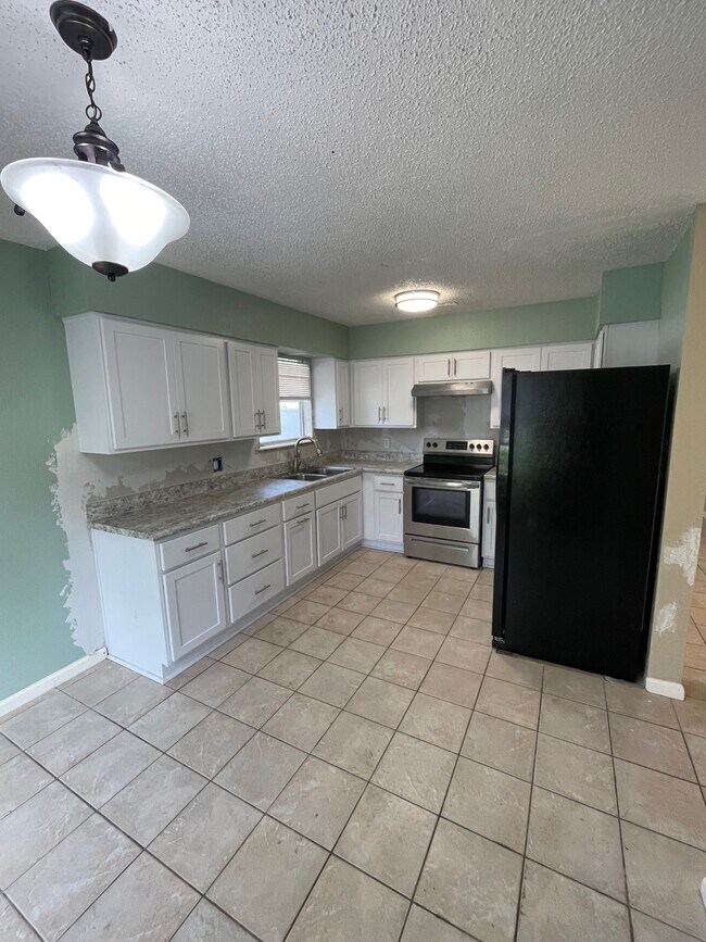 Foto del edificio - 4606 Wood Ave