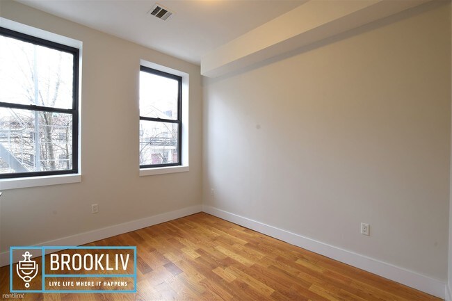 Building Photo - 3 br, 1 bath Apartment - 751 Dekalb Ave 3R