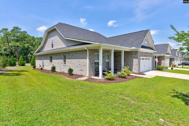 Building Photo - 470 Club View Dr