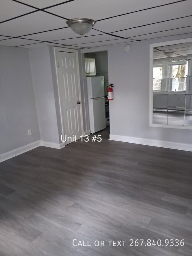 Building Photo - 674-684 Stuyvesant Avenue , 13-15 Christoph Ave-674-2