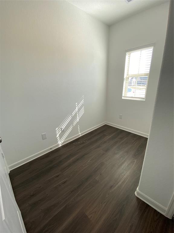 Foto del edificio - 15838 Mountlong Dr