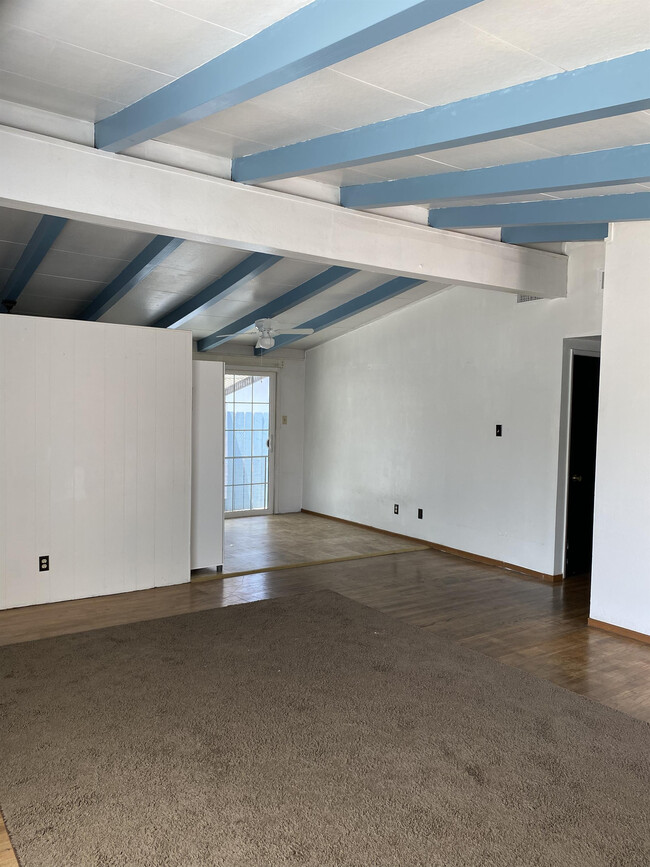 Building Photo - 111 W 23rd St