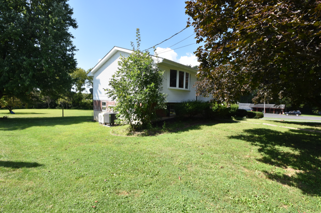 Foto del edificio - 474 Belfast Rd