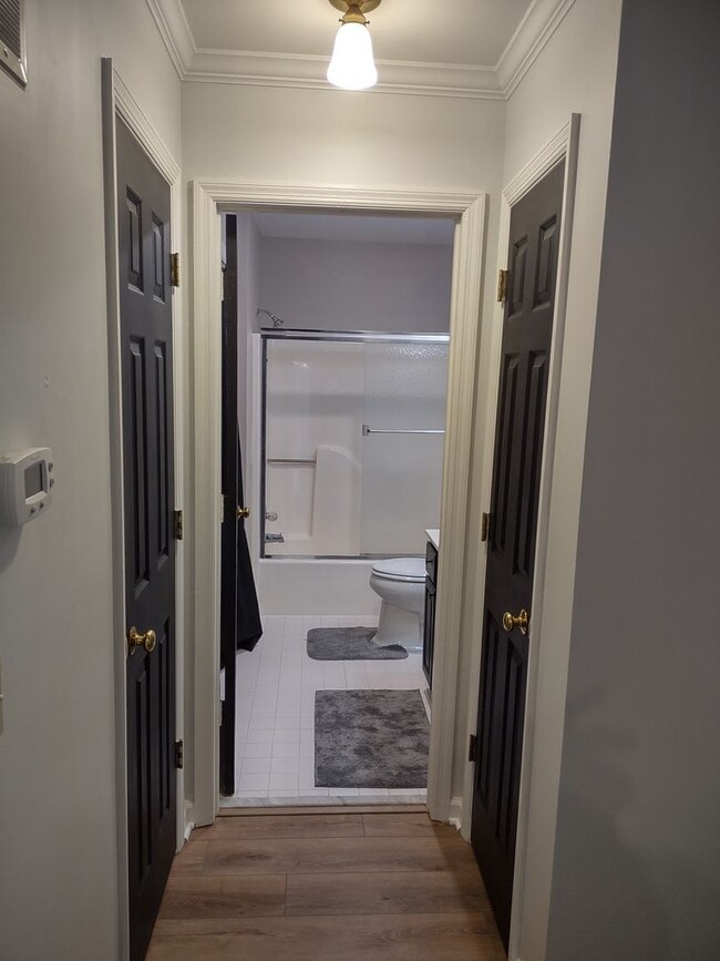 Building Photo - 402 New Brookland Pl