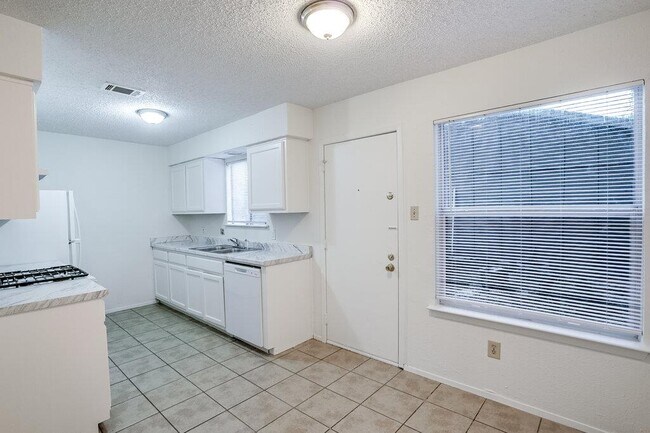 Foto del edificio - 10310 Little Pebble Dr